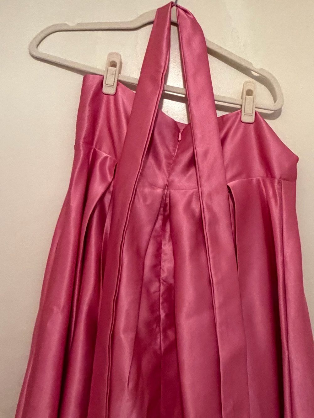 Women’s Pink Satin ribbon gown - Picture 3 of 8